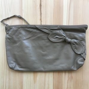 * * VINTAGE * * Leather Bowtie Clutch
